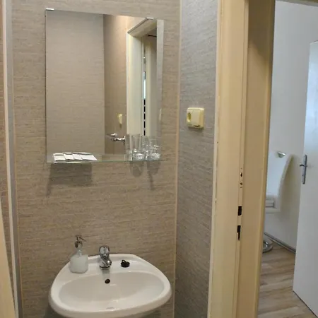 Hotel Mira Prague