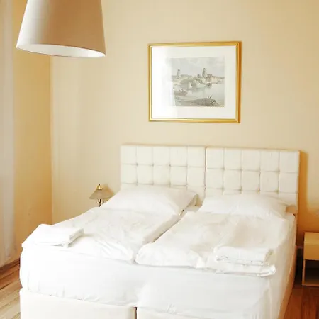 Hotel Mira Prague