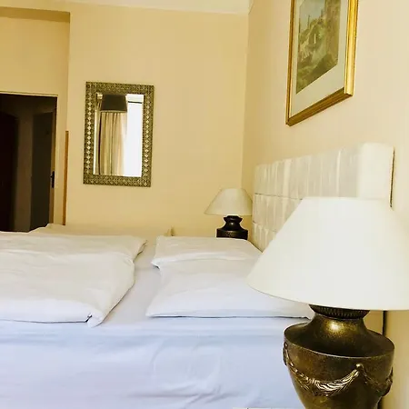 Mira Отель 3*