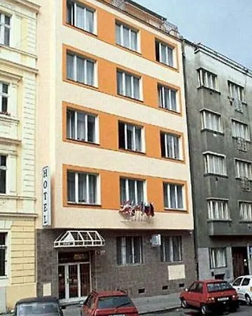 Mira Hotel